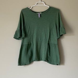 Alya Brand, Francesca’s store- olive green flowy top, Size:XS